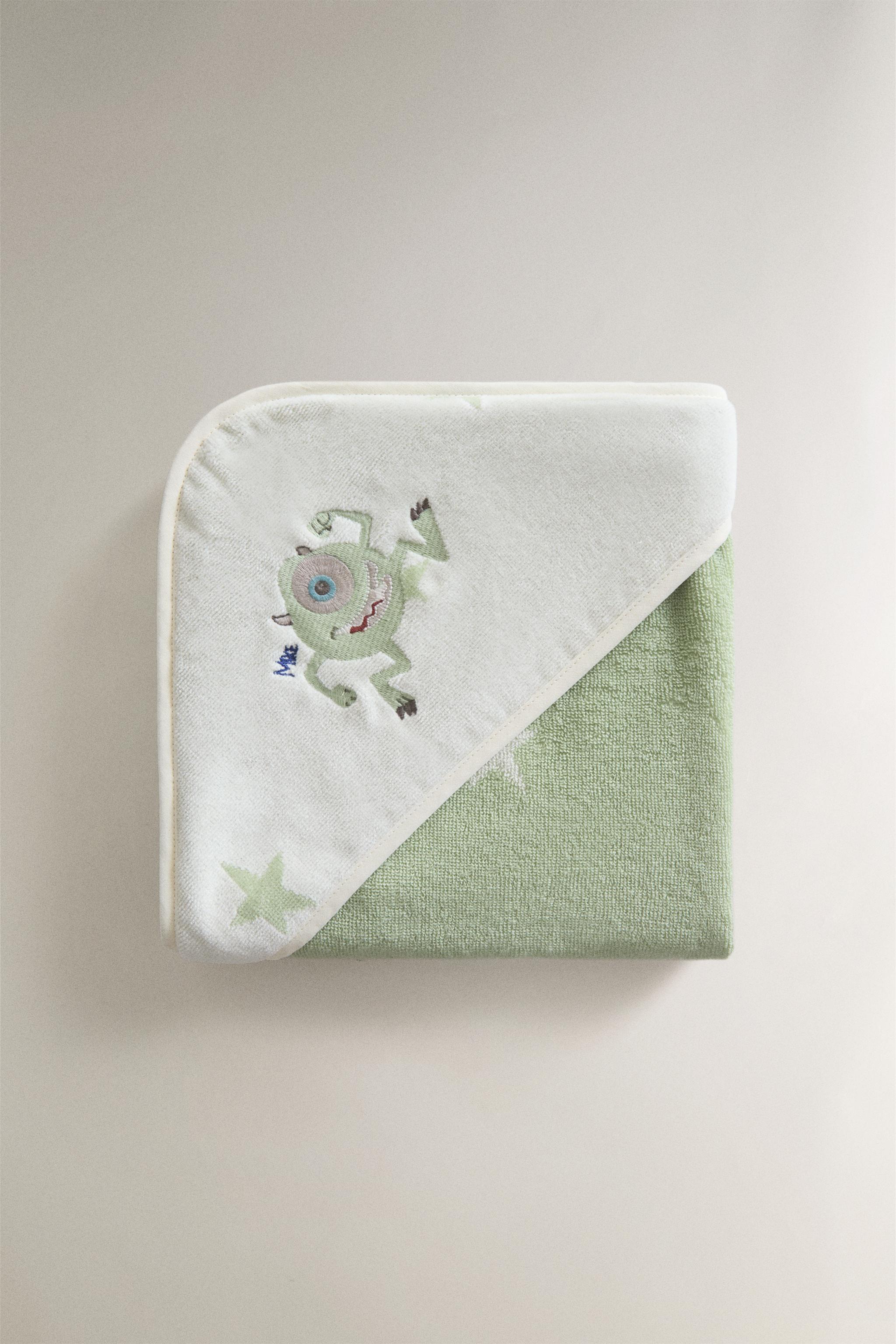 KIDS' MONSTERS, INC. ©DISNEY/PIXAR HOODED TOWEL